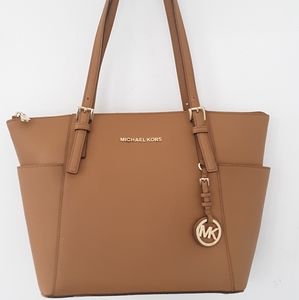 Michael kors Brown Leather Tote - great condition